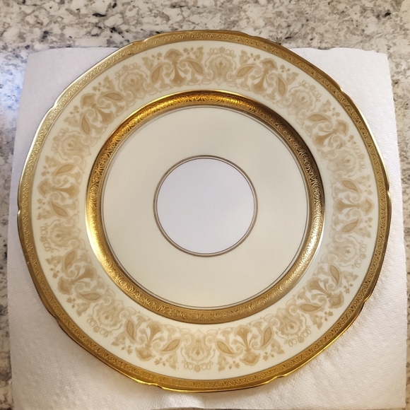 TK Thun Bohemia Czechoslovakia 22 K Gold Dinner Plate - Picture 8 of 9